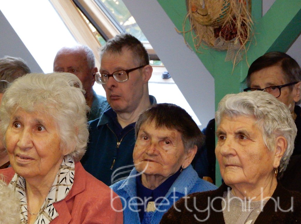 A szépkorúakat köszöntötték 19